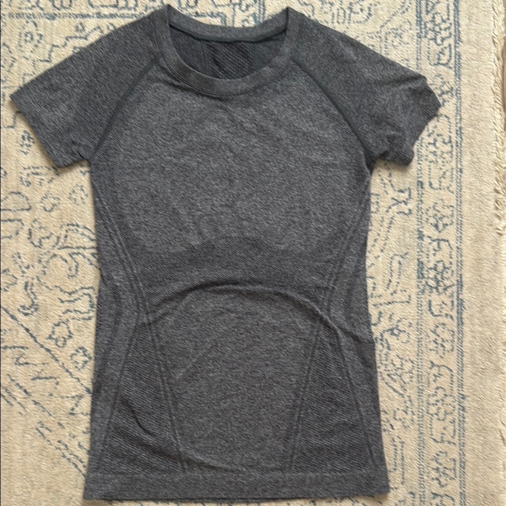 Old Athleta Momentum Seamless Heather Tee Size Xs